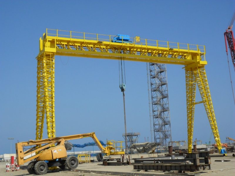 how much can a crane lift